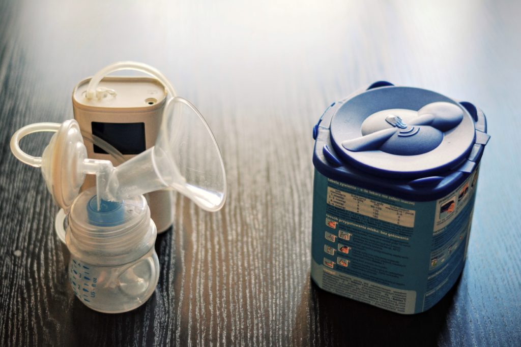 Mleko mamy kontra modyfikowane